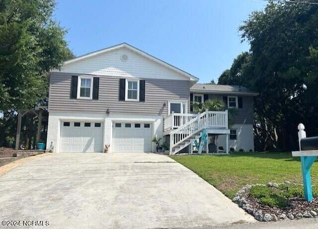 Property at 5418 Cedar Tree Ln, Emerald Isle, NC 28594, 3 beds, 3 baths