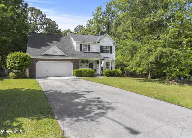 Property at 167 Dockside Dr, Jacksonville, NC 28546, 4 beds, 2.5 baths