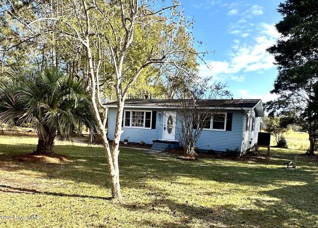 Property at 259 N Hills Dr, Southport, NC 28461, 3 beds, 2 baths