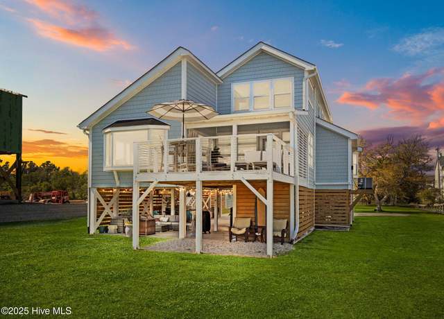 Property at 267 Live Oak Rd, Newport, NC 28570, 3 beds, 2.5 baths