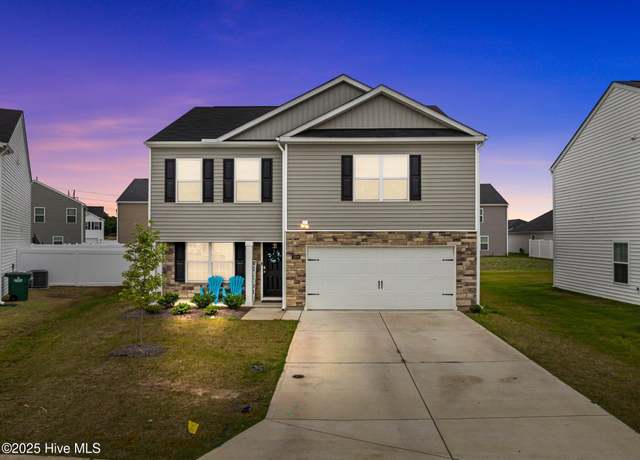 Property at 3109 March Ct, Greenville, NC 27834, 3 beds, 2.5 baths