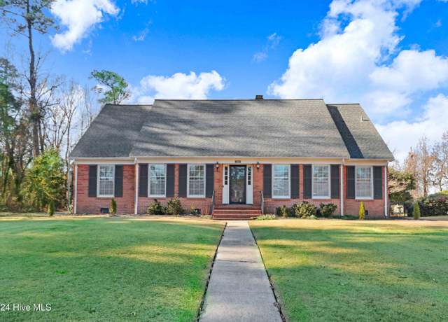 Property at 2000 Hardee Rd, Kinston, NC 28504, 4 beds, 2 baths