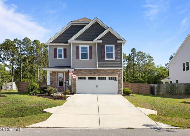 Property at 221 Salt Meadow Ln, Newport, NC 28570, 4 beds, 3 baths
