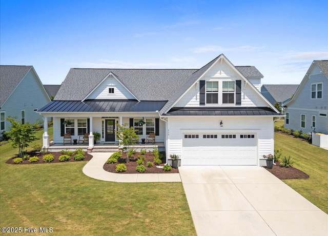 Property at 429 Jackline Dr, Hampstead, NC 28443, 4 beds, 3 baths