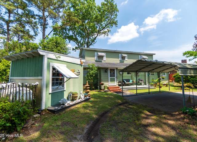 Property at 130 Bunch Rd, Aydlett, NC 27916, 3 beds, 2 baths