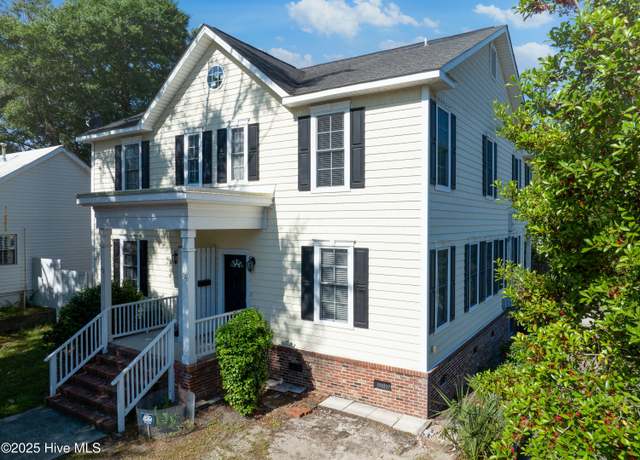 Property at 700 S 3rd St, Wilmington, NC 28401, 3 beds, 2.5 baths