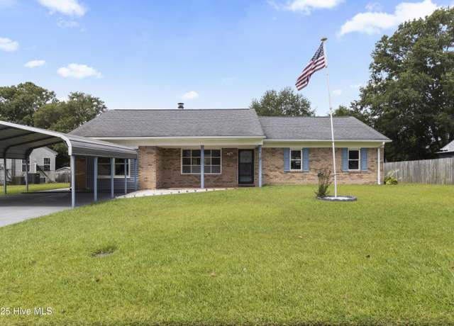 Property at 110 Ash Pl, Jacksonville, NC 28546, 4 beds, 2 baths