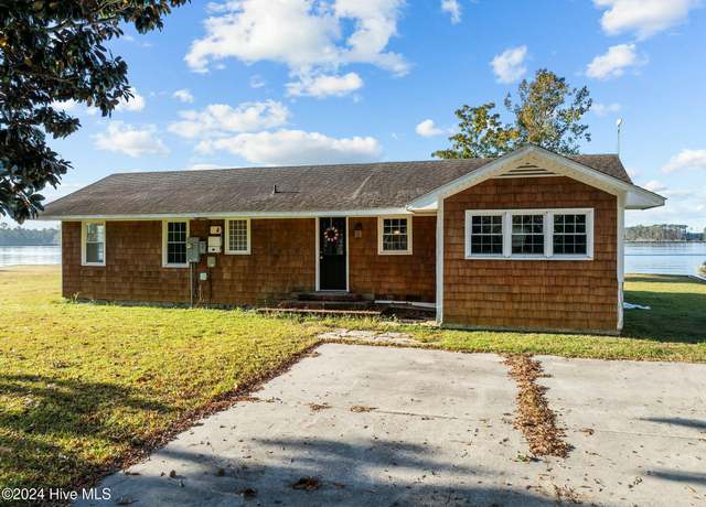 Property at 783 Foreman Ln, Belhaven, NC 27810, 3 beds, 2 baths