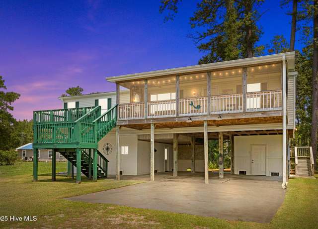 Property at 185 Riverview Ln, Belhaven, NC 27810, 3 beds, 2 baths