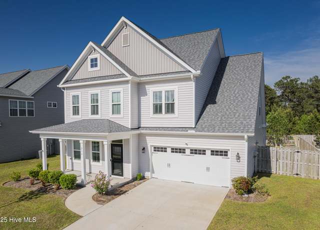Property at 216 Bachmans Trl, Hampstead, NC 28443, 4 beds, 3.5 baths