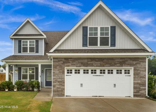 Property at 422 Darel St, Rocky Point, NC 28457, 4 beds, 2.5 baths