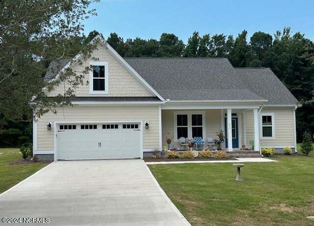 Property at 615 Windward Dr, Oriental, NC 28571, 3 beds, 2 baths