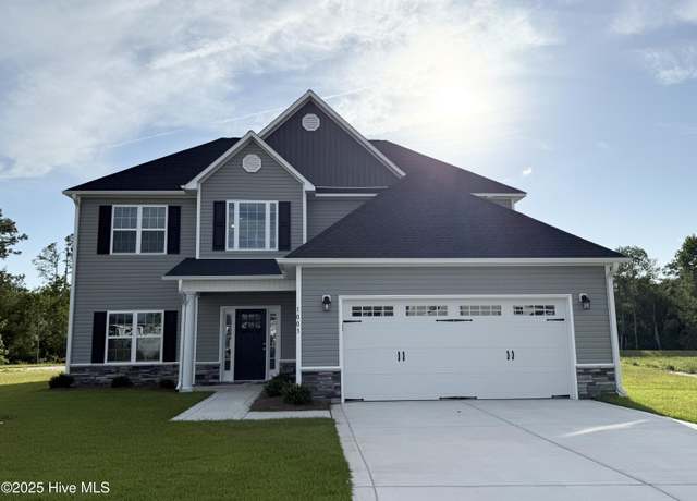 Property at 1003 Tripletail Trce, New Bern, NC 28562, 4 beds, 2.5 baths