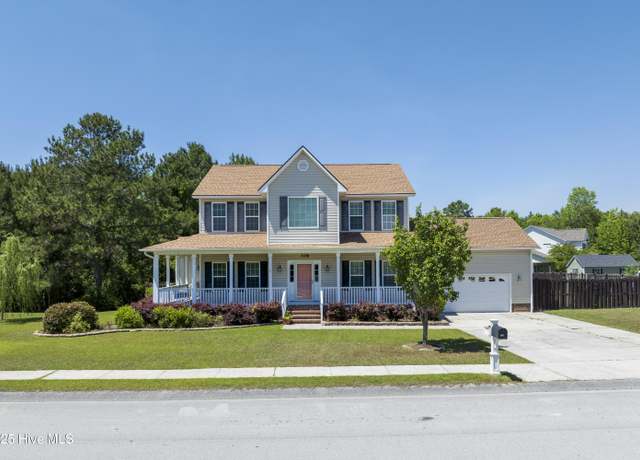 Property at 108 Nellie Ln, Swansboro, NC 28584, 4 beds, 3 baths