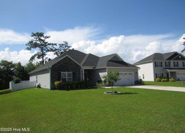 Property at 315 Little Egret Ln, Swansboro, NC 28584, 3 beds, 2 baths
