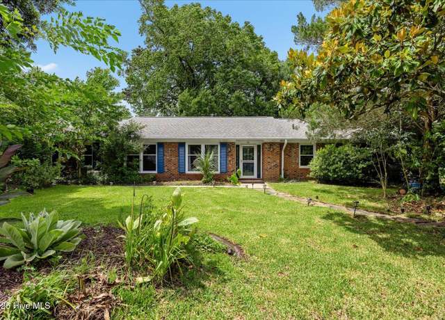 Property at 201 Buccaneer Rd, Wilmington, NC 28409, 3 beds, 2 baths