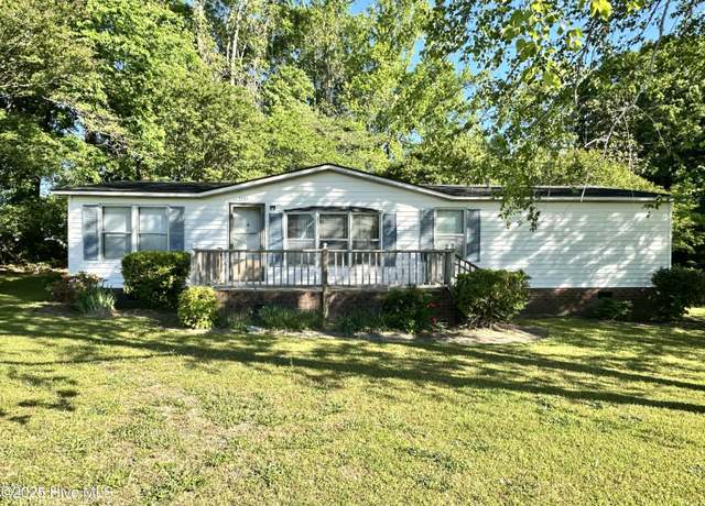 Property at 5543 Nc-33, Grimesland, NC 27837, 3 beds, 2 baths