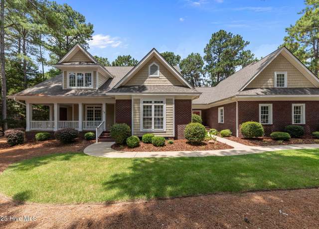 Property at 12 Lasswade Dr, Pinehurst, NC 28374, 4 beds, 4 baths