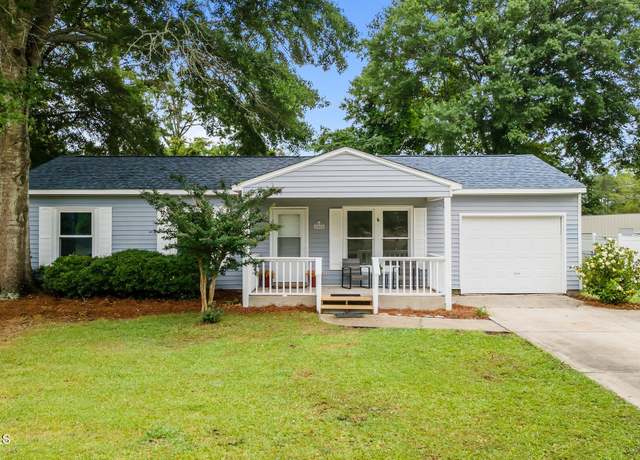 Property at 2402 S Lakeview Dr, Newport, NC 28570, 3 beds, 1 bath