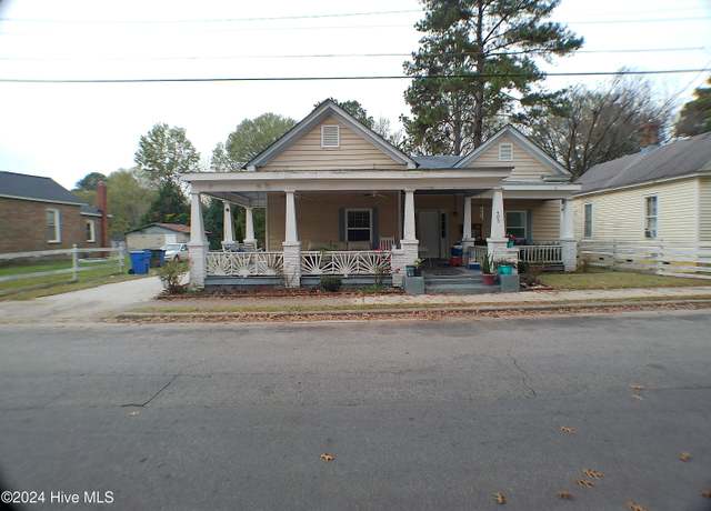 Property at 405 Vick St E, Wilson, NC 27893, 3 beds, 2 baths