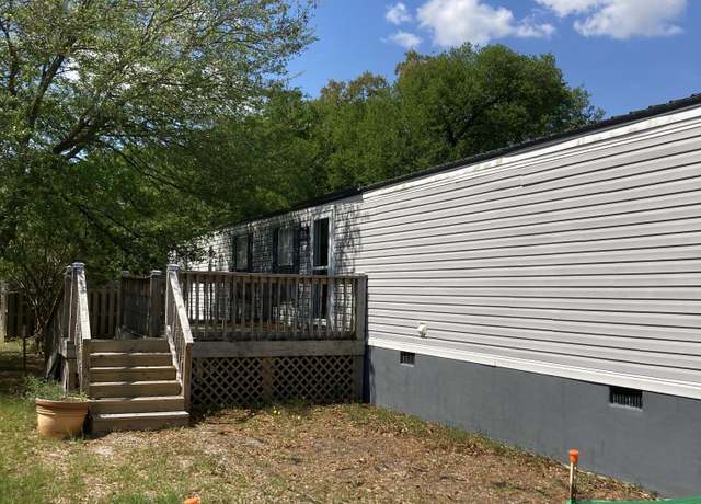 Property at 6110 Gordon Rd, Wilmington, NC 28411, 3 beds, 2 baths
