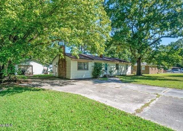Property at 115 Burlington Dr, Elizabeth City, NC 27909, 3 beds, 1 bath