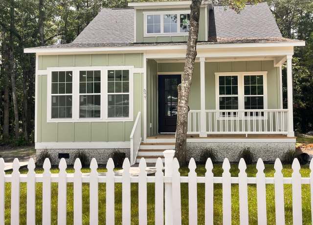 Property at 557 3rd St SE, Bolivia, NC 28422, 2 beds, 2 baths