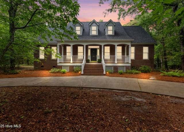 Property at 504 Captain Dexter Wynd, Wilmington, NC 28411, 4 beds, 4.5 baths