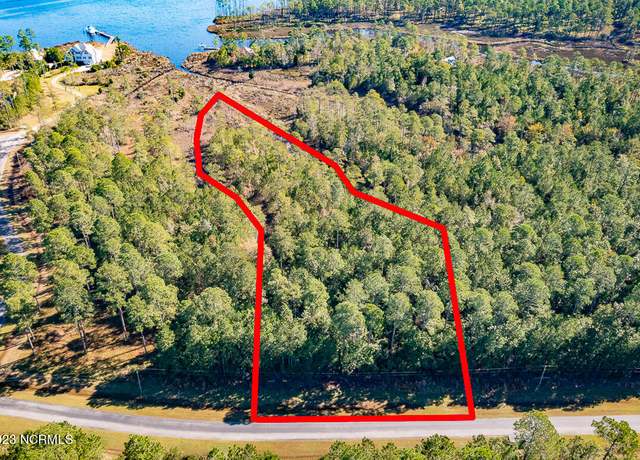 Property at 29 Paradox Point Dr, Aurora, NC 27806
