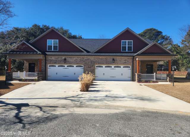 Property at 411 Taylor Pl, Goldsboro, NC 27530, 3 beds, 3 baths