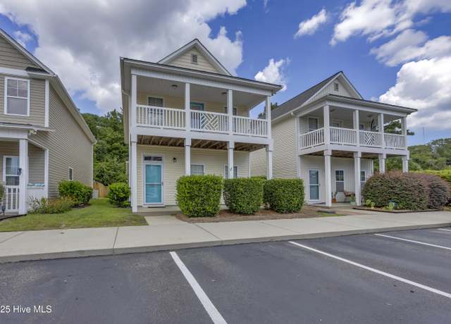 Property at 8005 Sweetgrass Ct, Wilmington, NC 28412, 4 beds, 3 baths