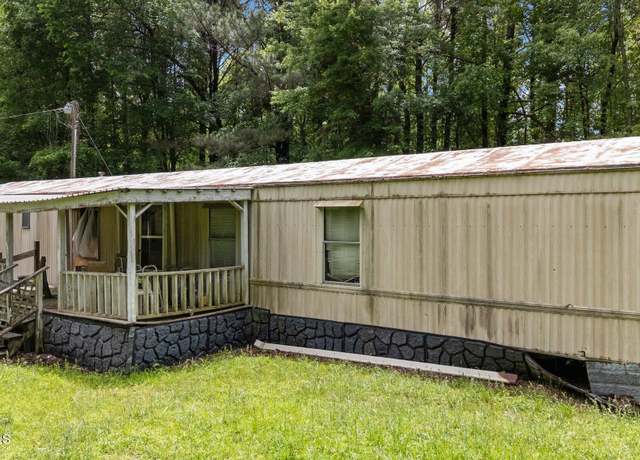Property at 108 Jaguar Ln, Scotland Neck, NC 27874, 3 beds, 2 baths