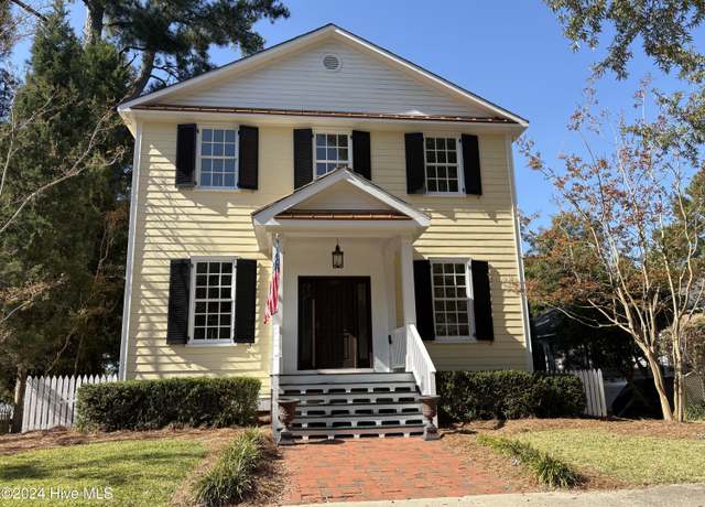 Property at 107 S Main St, Bath, NC 27808, 4 beds, 3.5 baths