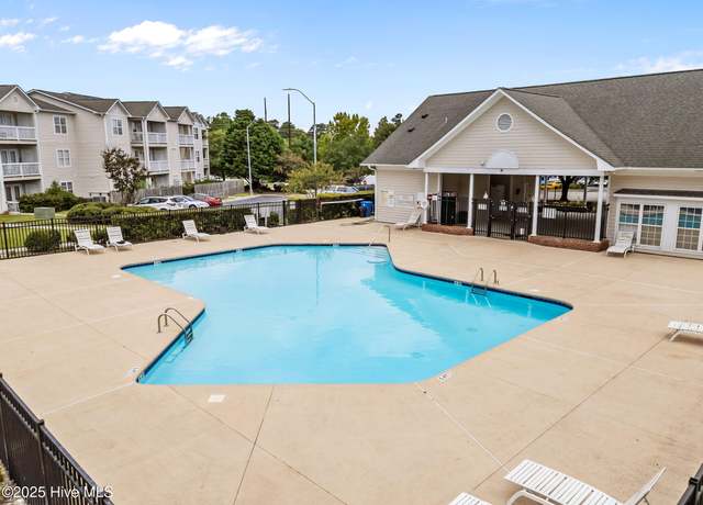 Property at 909 Litchfield Way Unit B, Wilmington, NC 28405, 3 beds, 2 baths