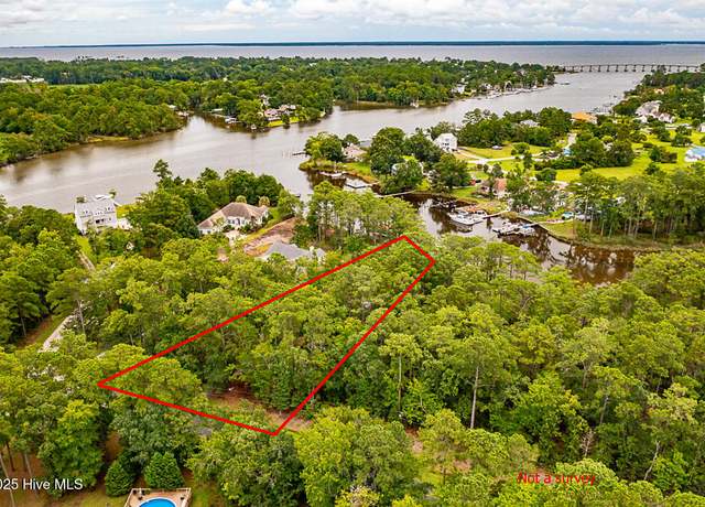 Property at 398 Smith Creek Rd, Oriental, NC 28571