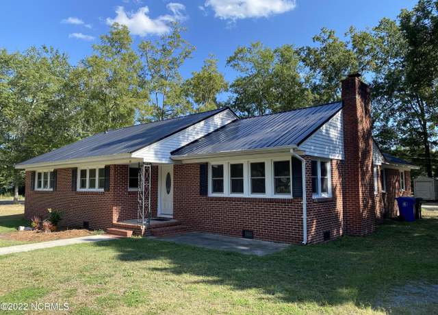 Property at 209 Midland Way, Laurinburg, NC 28352, 4 beds, 2 baths