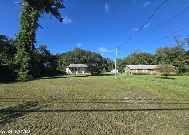 Property at 633 Piner Rd, Wilmington, NC 28409, 3 beds, 2 baths
