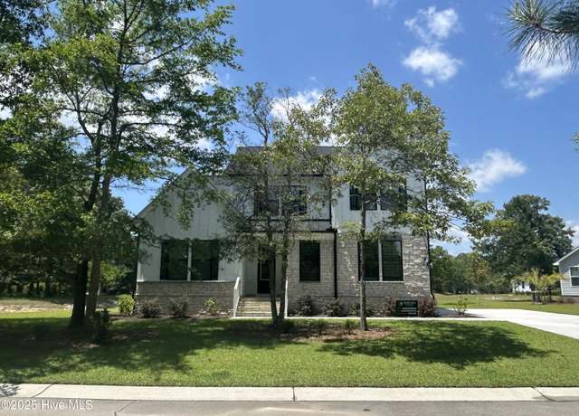 Property at 755 Hollybriar Loop Rd SE, Bolivia, NC 28422, 4 beds, 3 baths