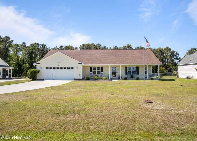 Property at 692 Old Hammock Rd, Swansboro, NC 28584, 3 beds, 2 baths
