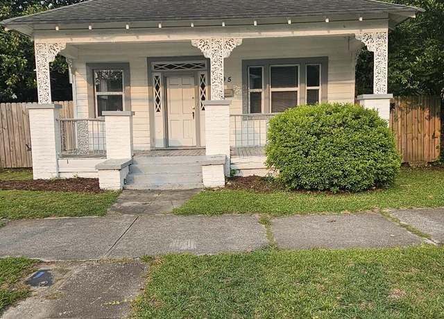 Property at 1205 S 7th St, Wilmington, NC 28401, 3 beds, 2 baths