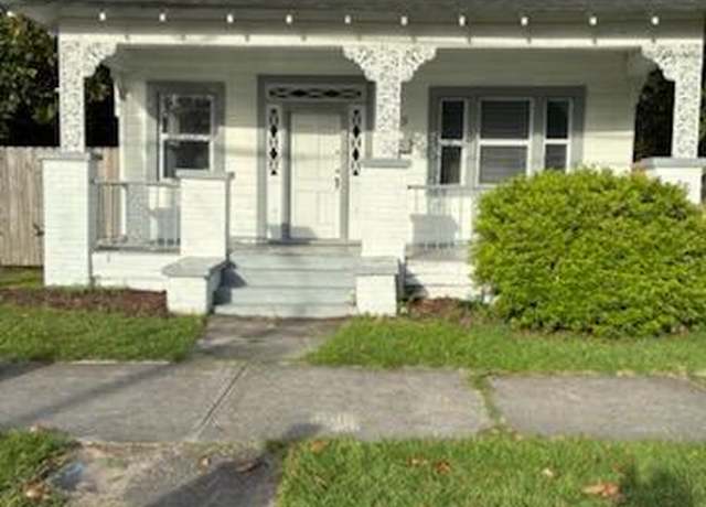 Property at 1205 S 7th St, Wilmington, NC 28401, 3 beds, 2 baths