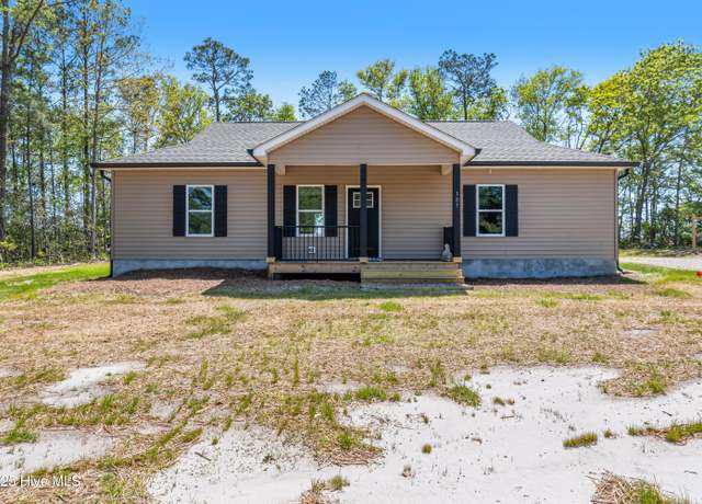 Property at 307 Maple Creek Rd SW, Supply, NC 28462, 3 beds, 2 baths