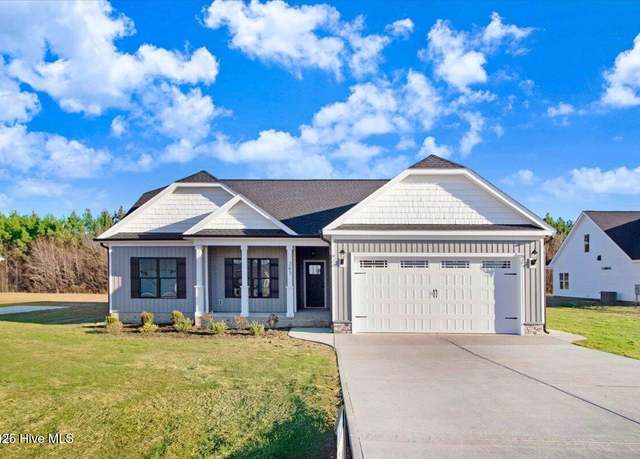 Property at 210 Rae Dr, Pikeville, NC 27863, 3 beds, 2 baths
