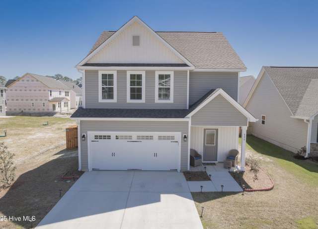 Property at 824 Cooke Dr, Hubert, NC 28539, 3 beds, 2.5 baths
