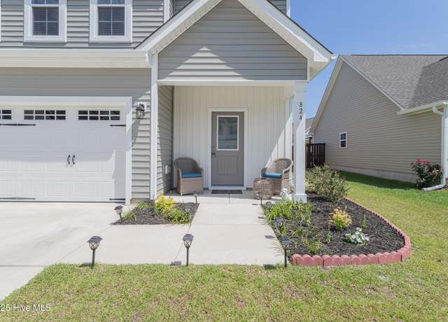 Property at 824 Cooke Dr, Hubert, NC 28539, 3 beds, 2.5 baths