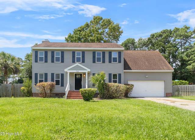 Property at 716 Benchmark Ct, Wilmington, NC 28409, 4 beds, 2.5 baths