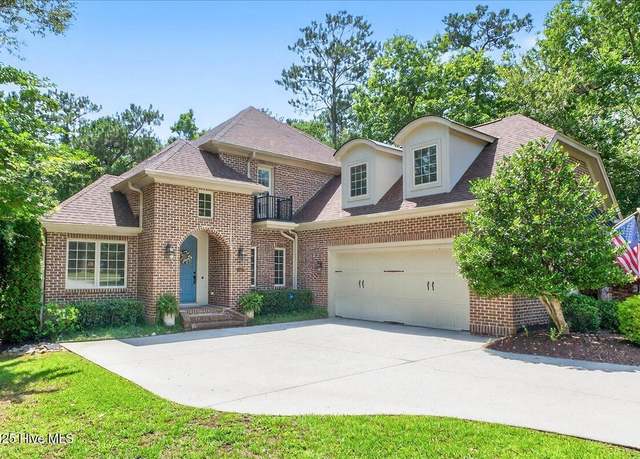 Property at 2124 Arnold Palmer Dr, Shallotte, NC 28470, 3 beds, 3.5 baths