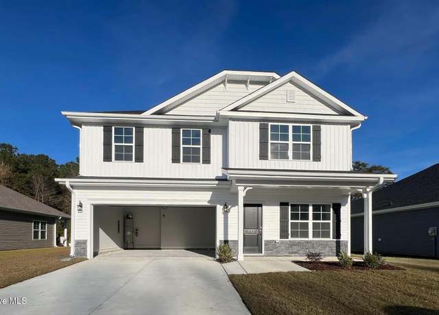 Property at 722 Greenwich Pl, Richlands, NC 28574, 6 beds, 3.5 baths
