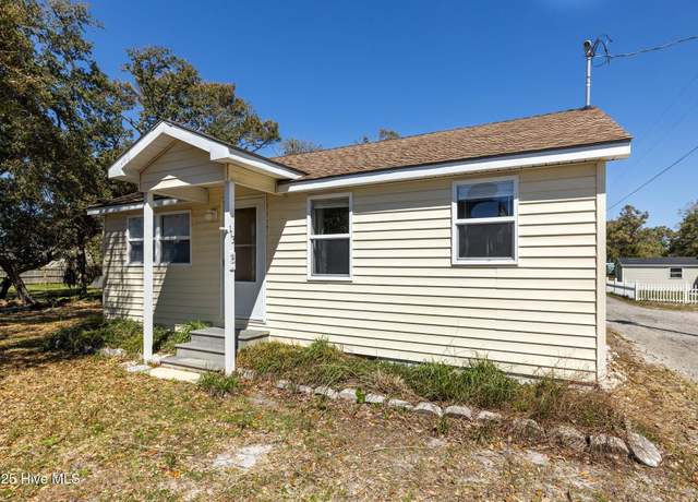 Property at 113 George Rose Ln, Harkers Island, NC 28531, 1 bed, 1 bath