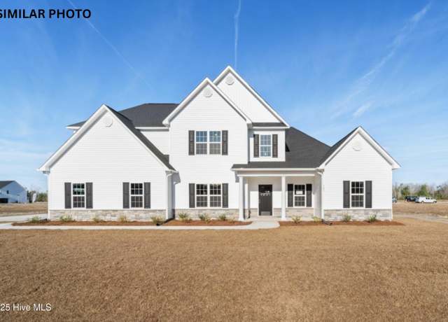 Property at 905 Coddington Cv, Jacksonville, NC 28546, 5 beds, 3.5 baths